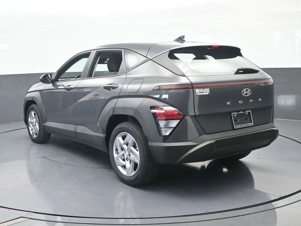 Used 2024 Ecotronic Gray Pearl Hyundai SE image 4