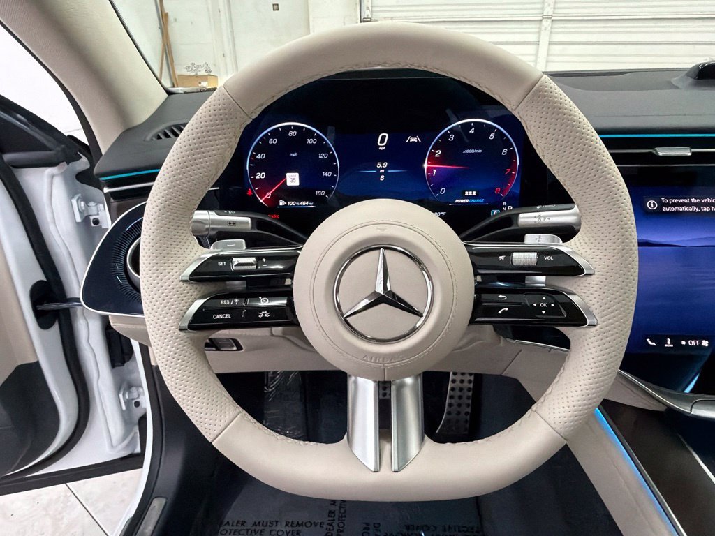 New 2027 MANUFAKTUR Moonlight White Metallic Mercedes-Benz S 580 image 17
