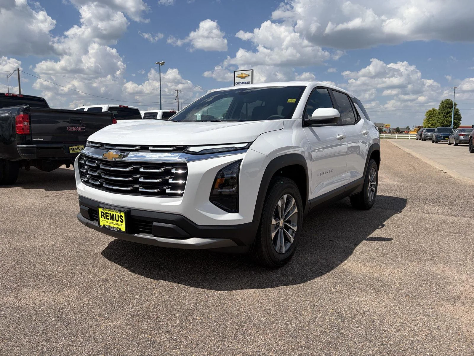 2027 Chevrolet Equinox LT - Photo 3