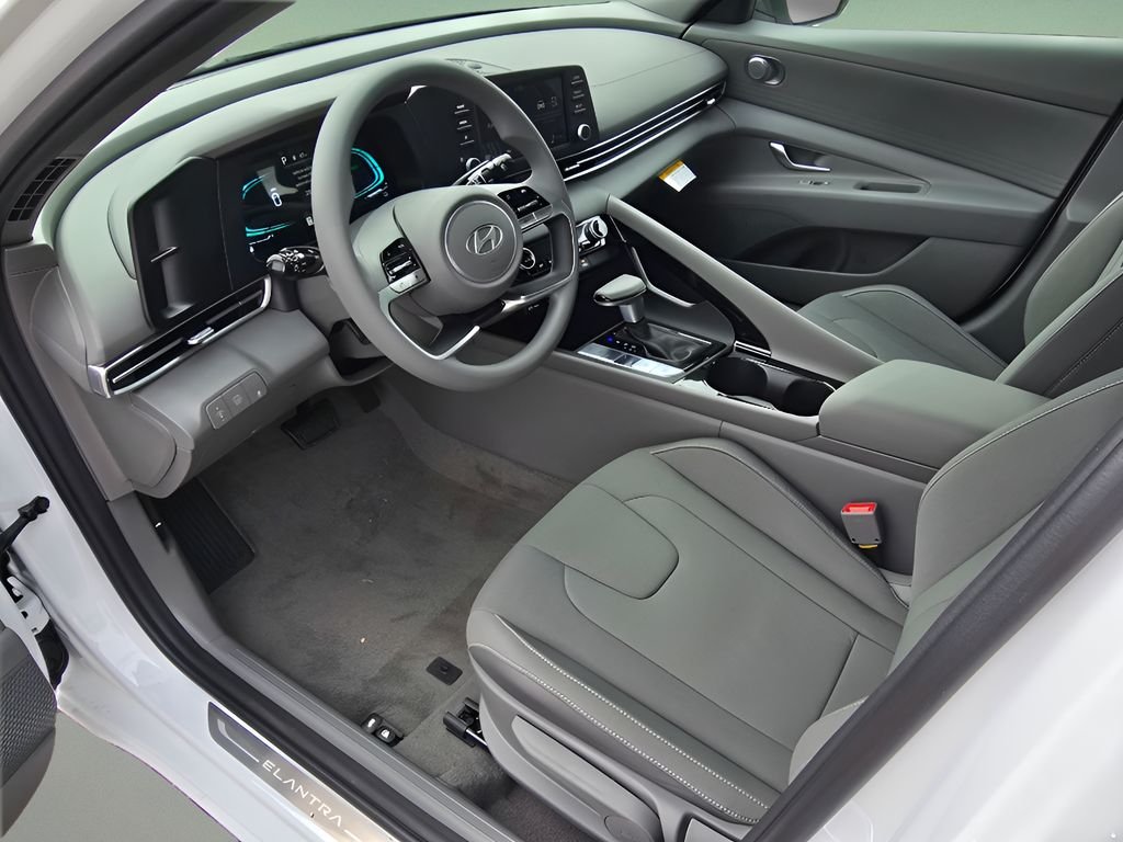 Used 2026 Serenity White Hyundai Blue image 25