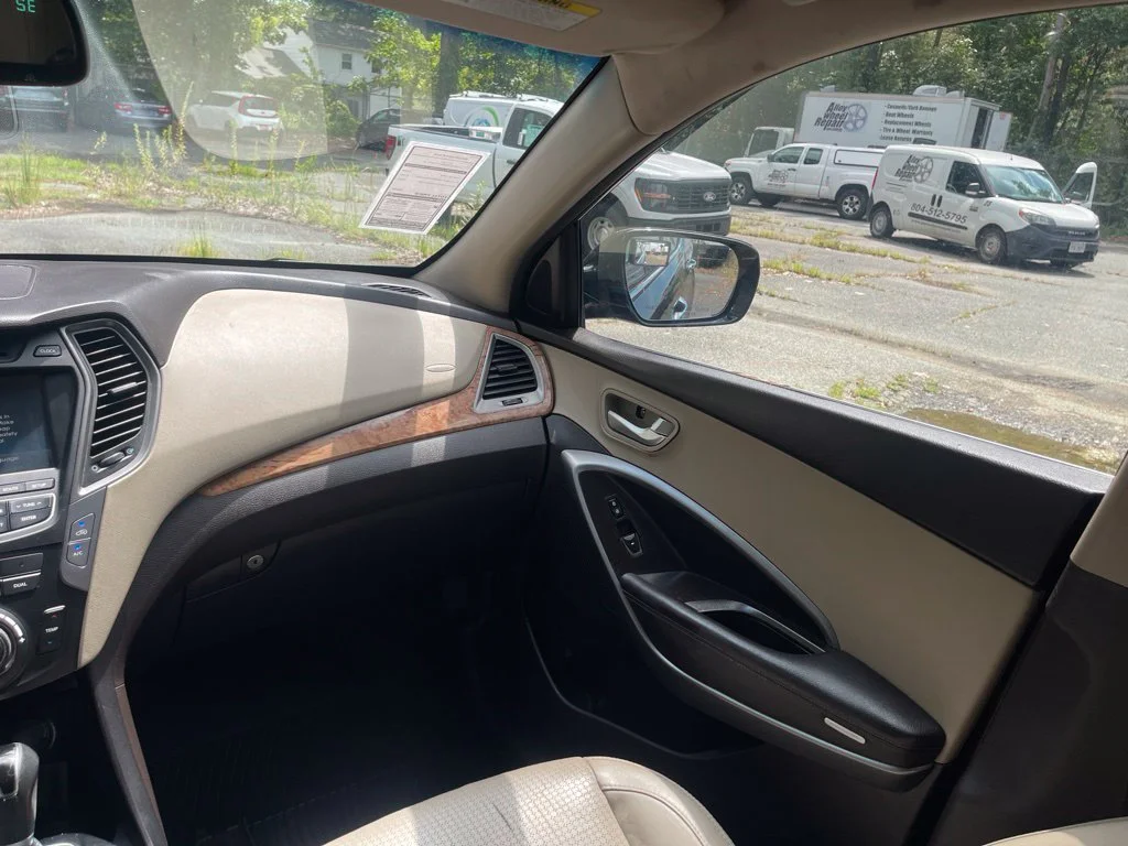 Used 2014 Brown Hyundai Base image 10