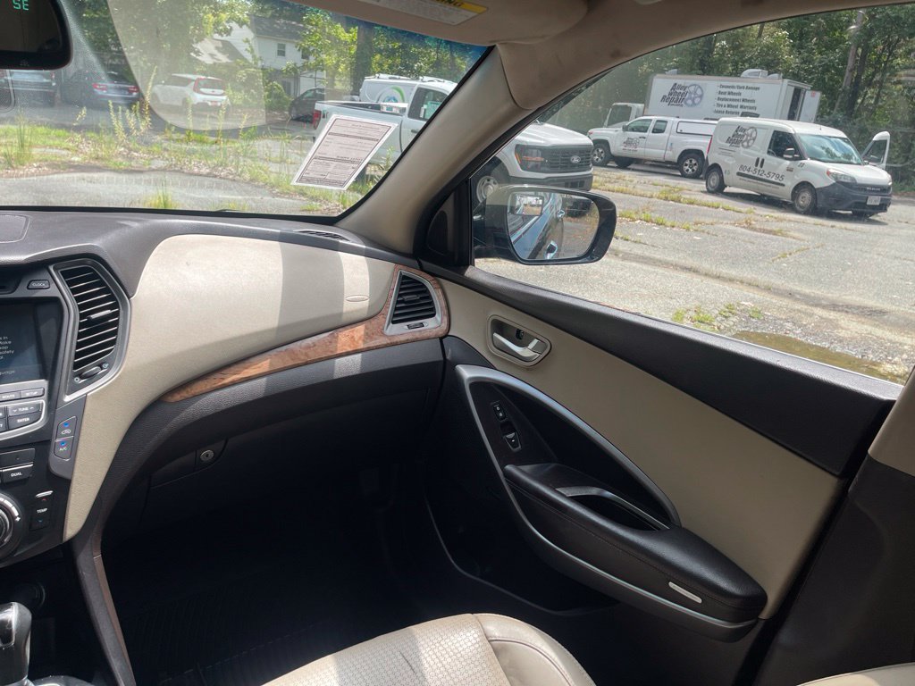 Used 2014 Brown Hyundai Base image 10