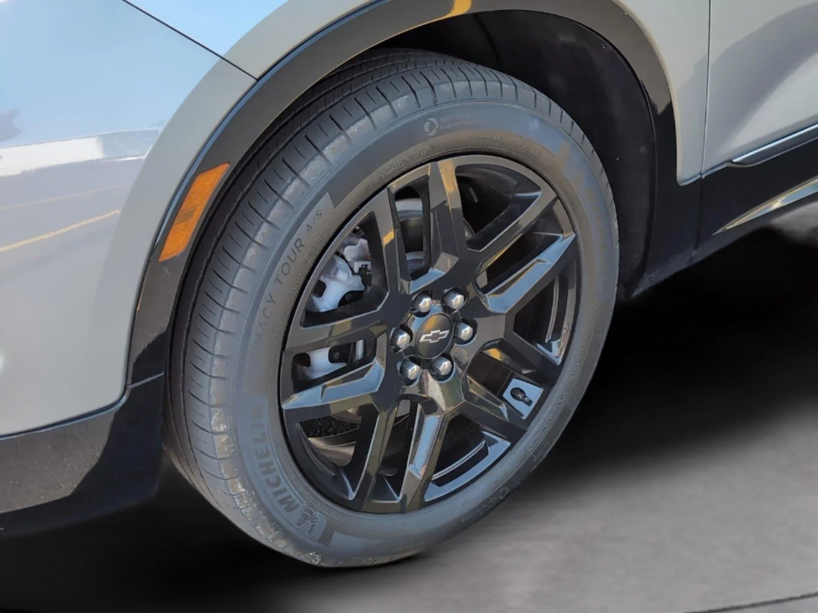 Used 2024 Sterling Gray Metallic Chevrolet RS image 33