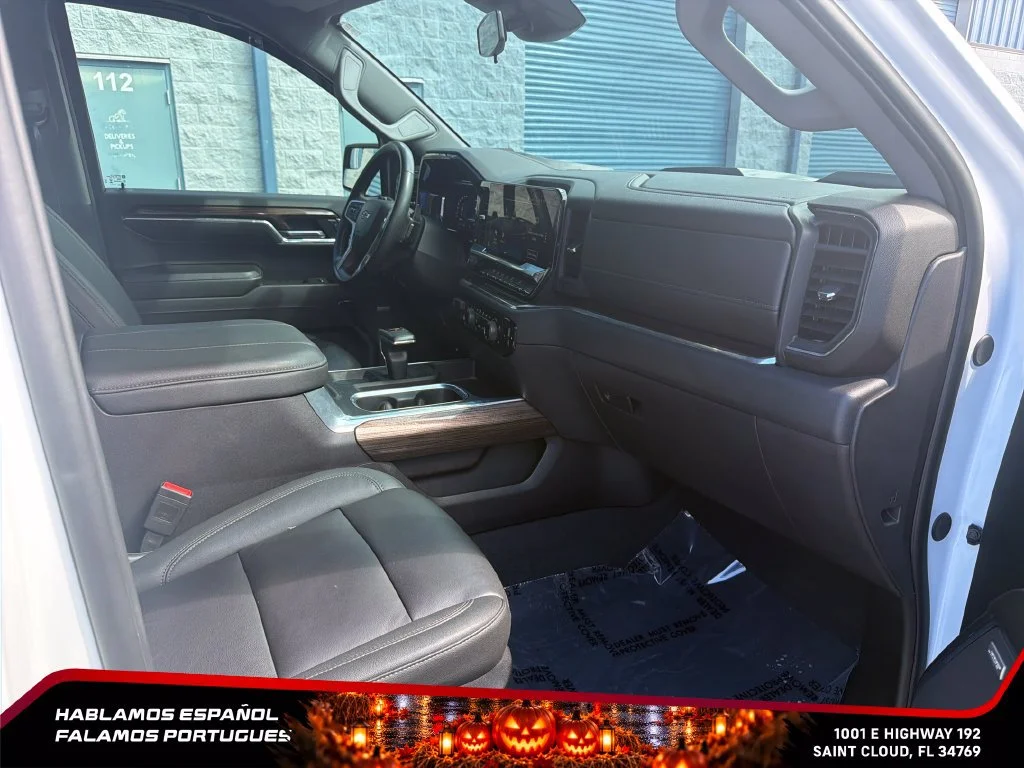 Used 2024 Summit White Chevrolet LT Trail Boss image 31
