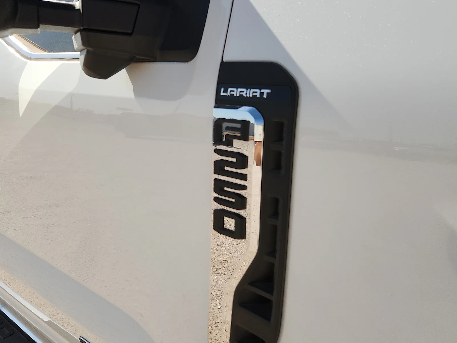 New 2026 Star White Metallic Tri-Coat Ford F-250® Lariat® image 10