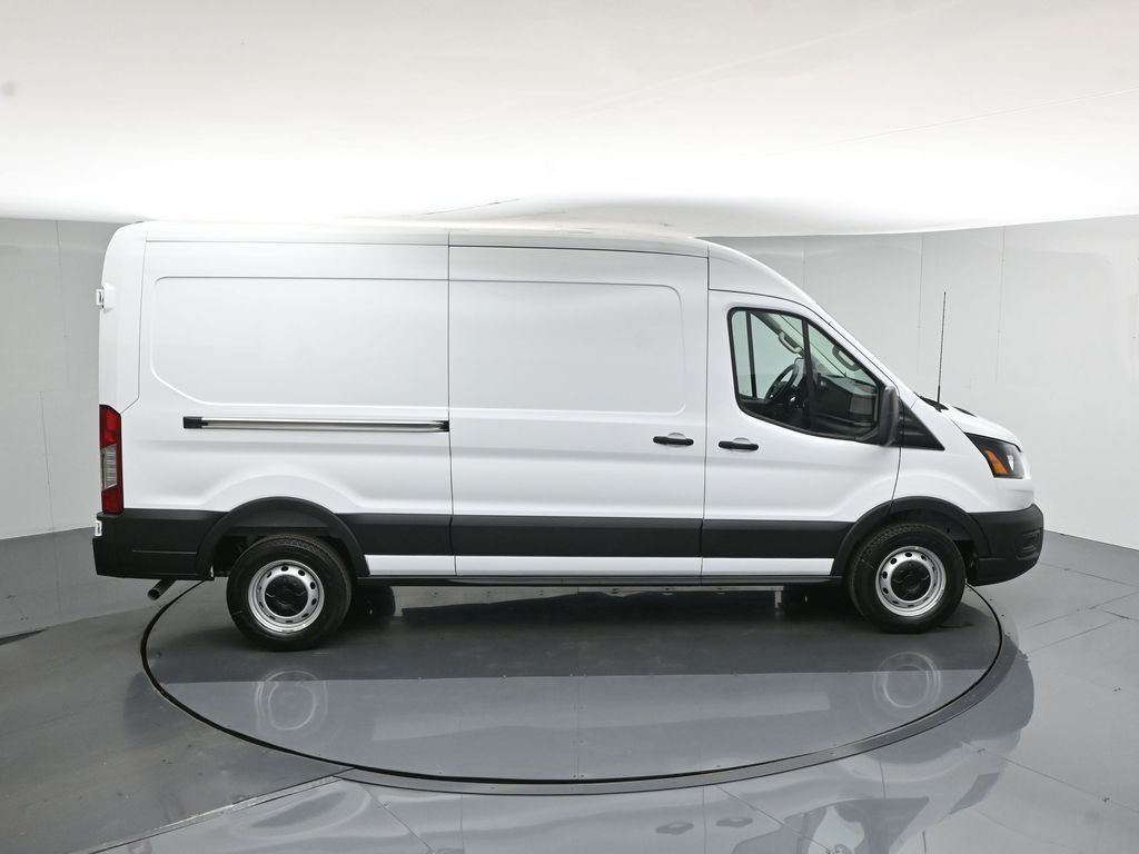 New 2026 Oxford White Ford Base image 38