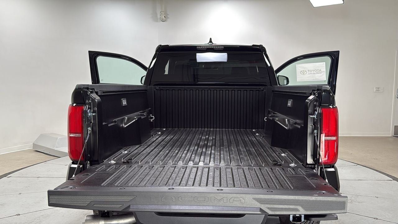 2026 Toyota Tacoma TRD PreRunner - Photo 16