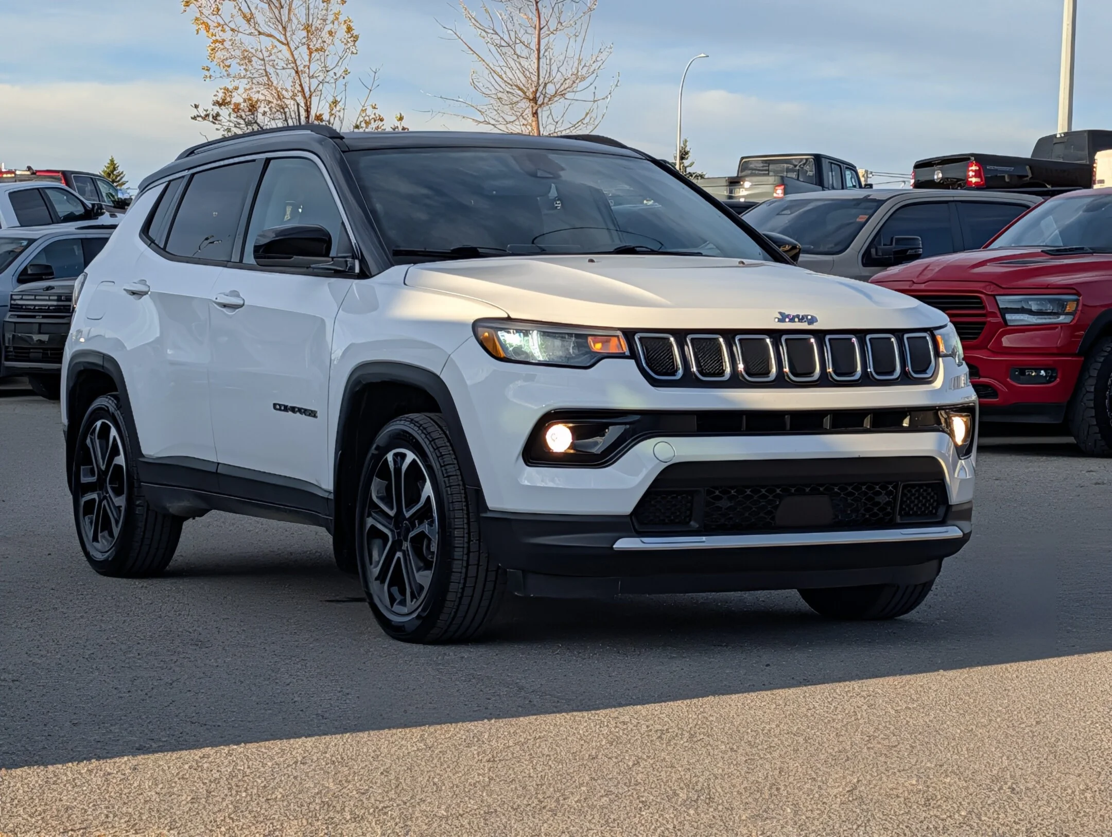 Certified Used 2022 White Jeep Limited - Sun & Sound Grp - Leather - Heated - Limited 4x4 image 2
