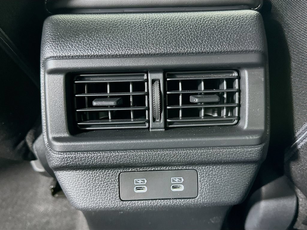 Used 2026 Solar Silver Metallic Honda Sport Hybrid image 17