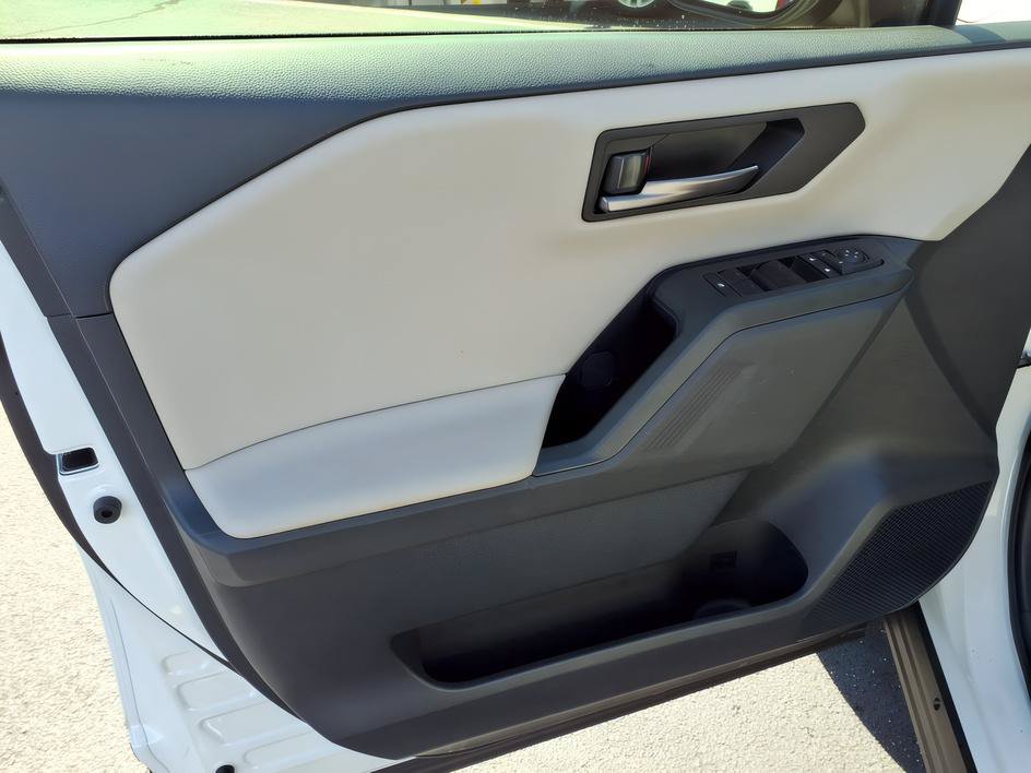 Used 2026 Wind Chill Pearl Toyota XLE Premium image 16