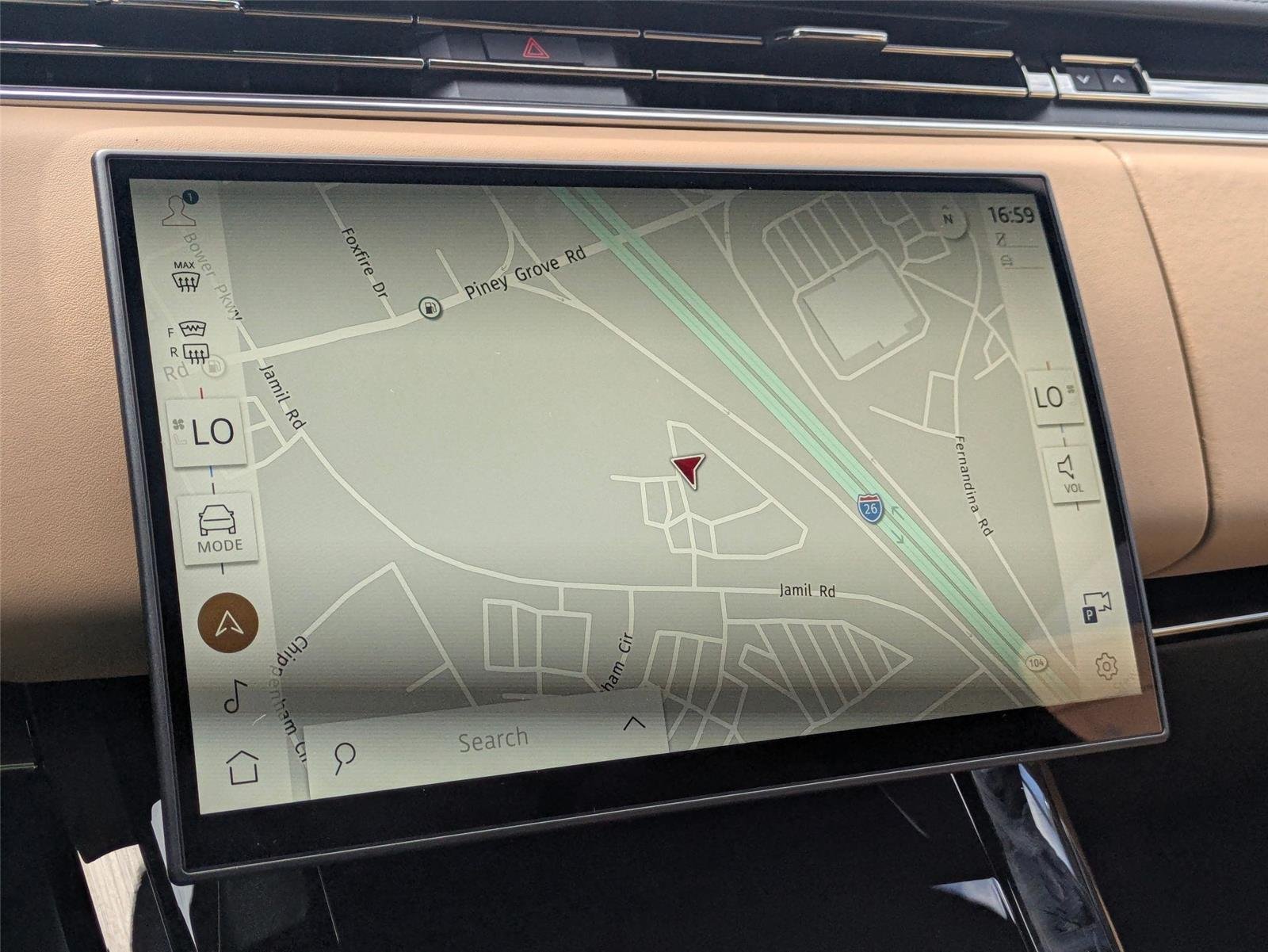 New 2026 Fuji White Land Rover SE image 21