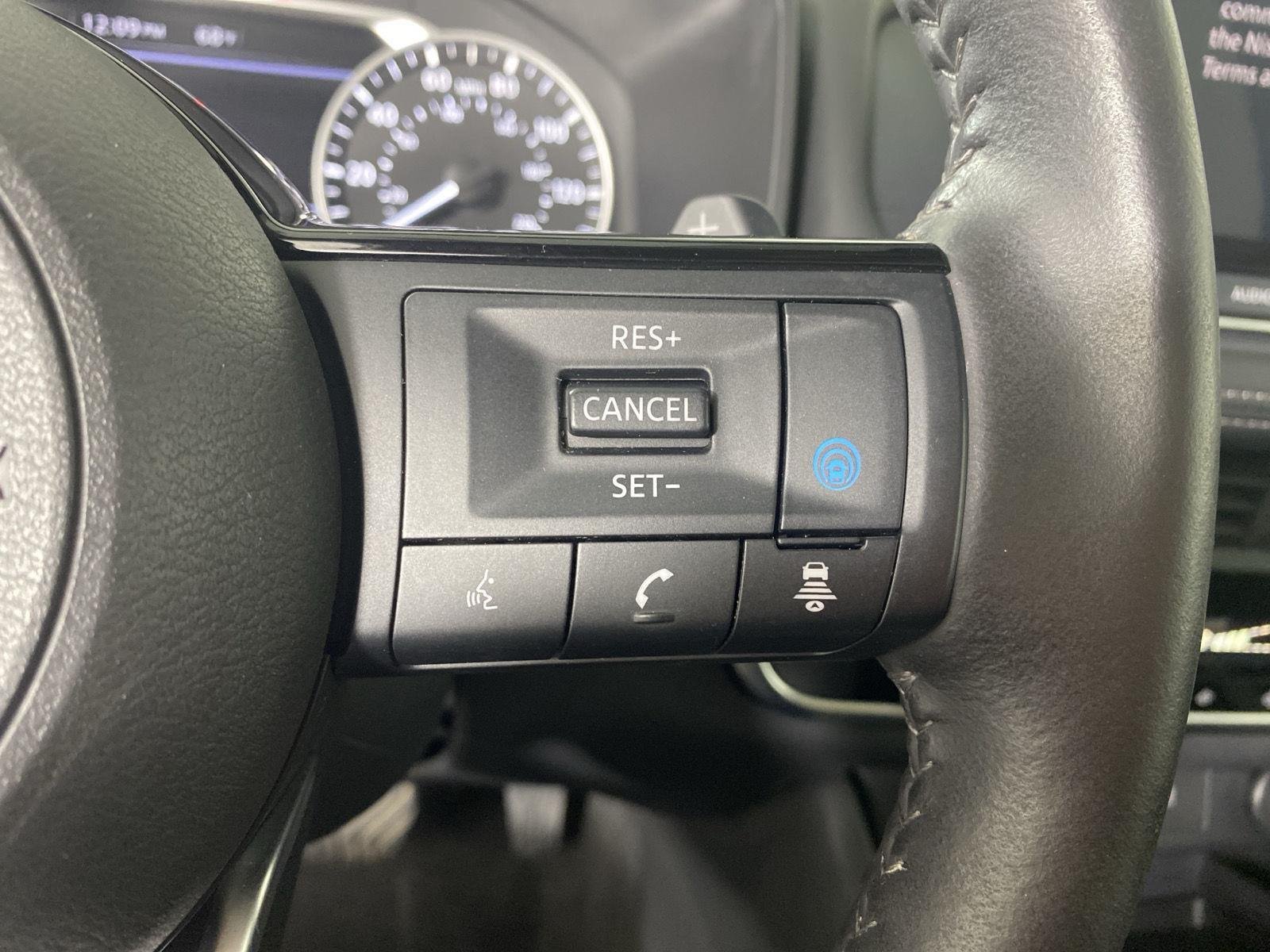Used 2023 Pearl White Tricoat Nissan SV image 17