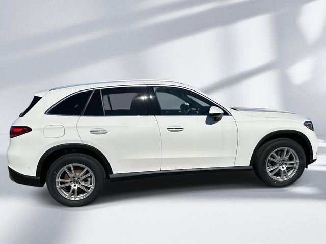 New 2026 Polar White Mercedes-Benz GLC 300 image 7