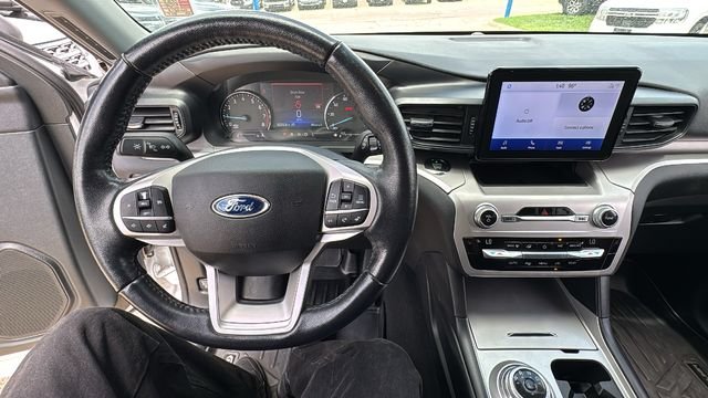 Used 2021 White Ford XLT image 24
