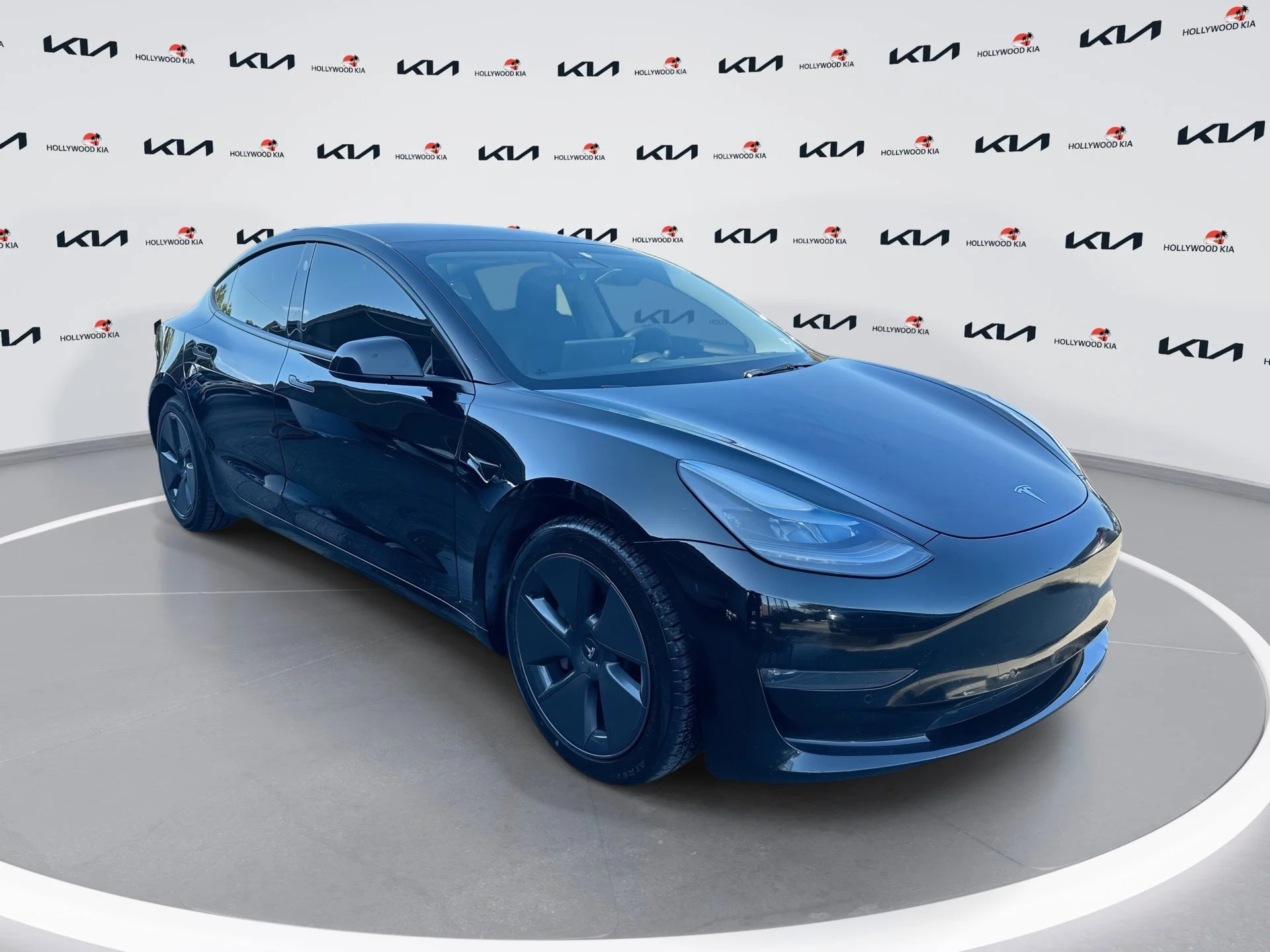 2022 Tesla Model 3 Long Range Dual Motor All-Wheel Drive's photo