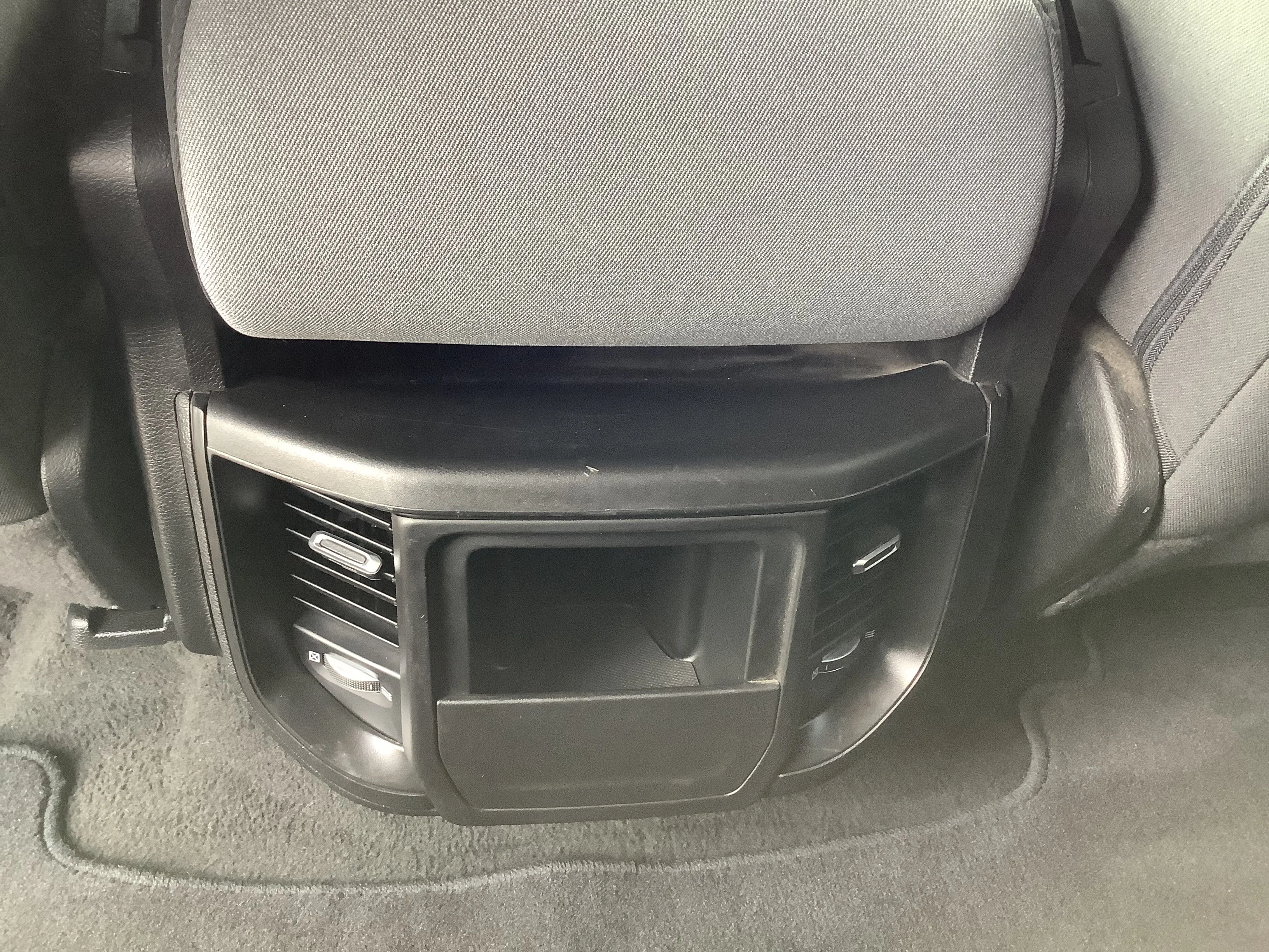 Used 2023 White Ram Big Horn/Lone Star image 7