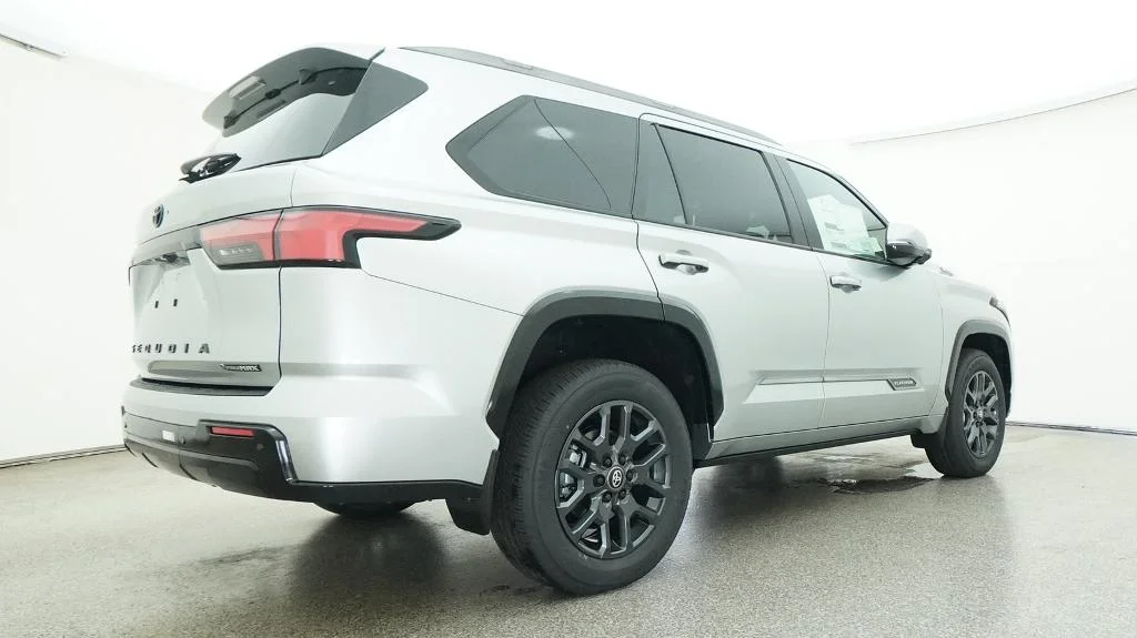 New 2026 Celestial Silver Metallic Toyota Platinum image 17