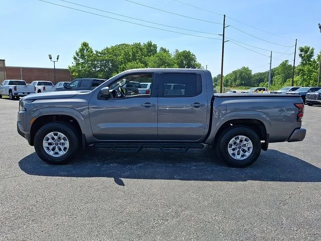 Used 2024 Gray Nissan SV image 4