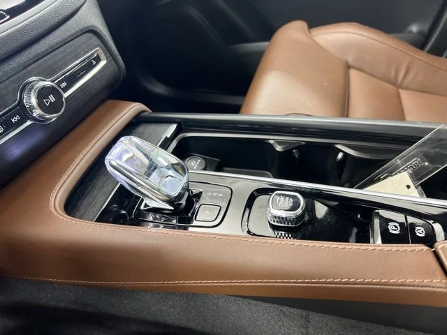 Used 2024 Gray Volvo Ultimate image 19