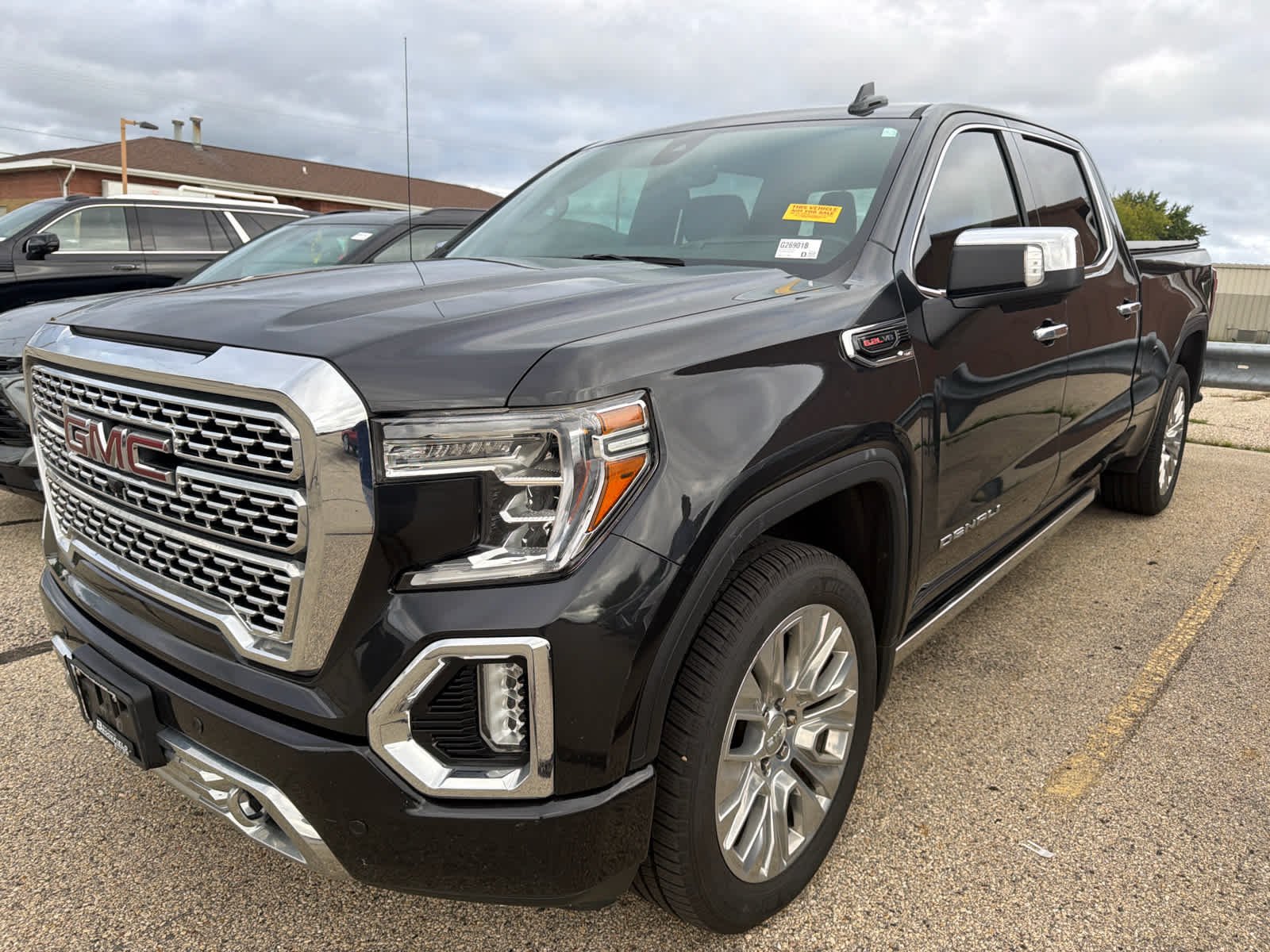 Used 2020 CARBON BLACK METALLIC GMC Denali image 1