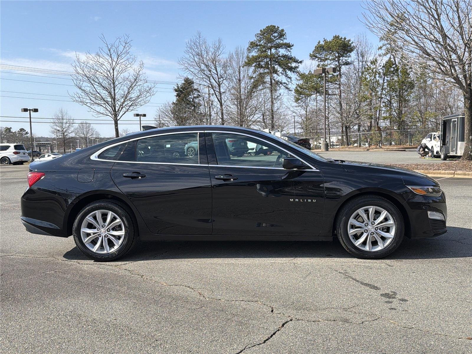Used 2025 Mosaic Black Metallic Chevrolet LT image 26