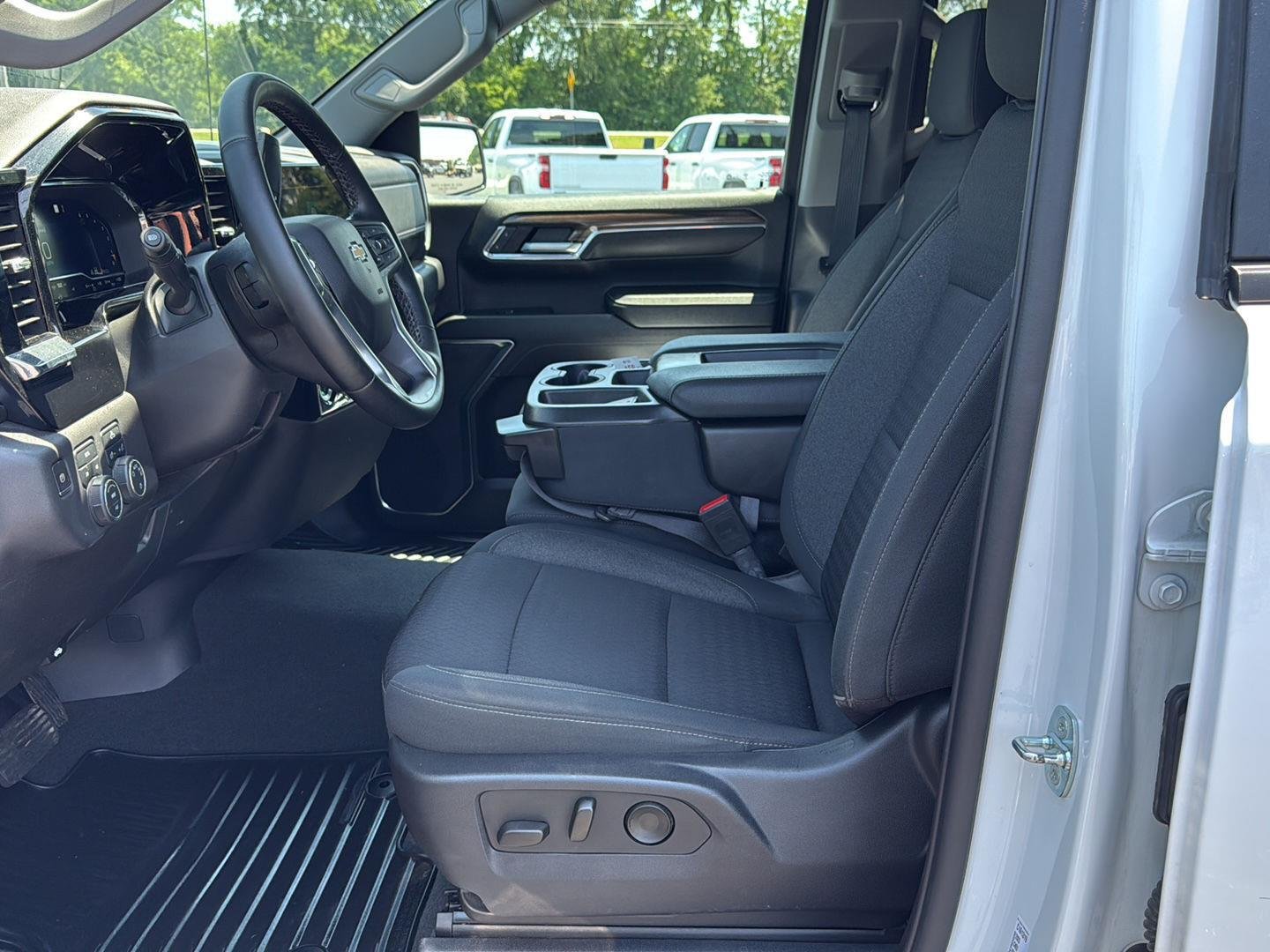 Used 2023 Summit White Chevrolet LT (2FL) image 10