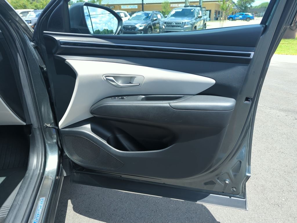 Used 2022 Gray Hyundai SEL image 32