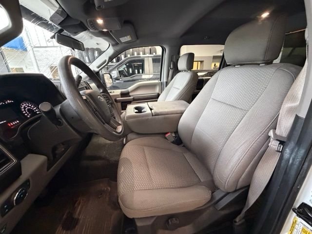 Certified Used 2020 Oxford White Ford XLT image 9