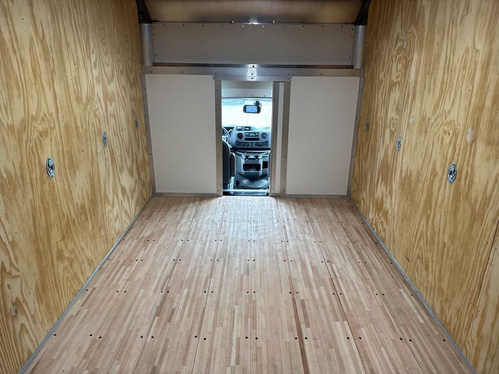 2026 Ford E-Series Cutaway Base - Photo 31