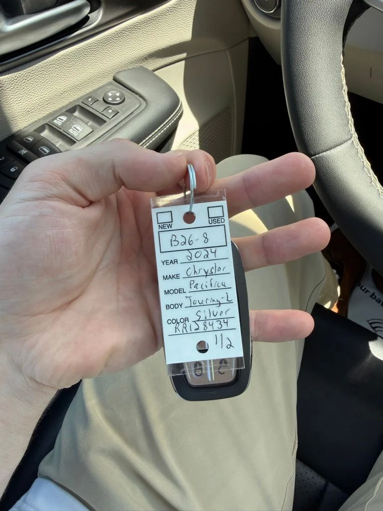 Used 2024 Silver Chrysler Touring L image 34