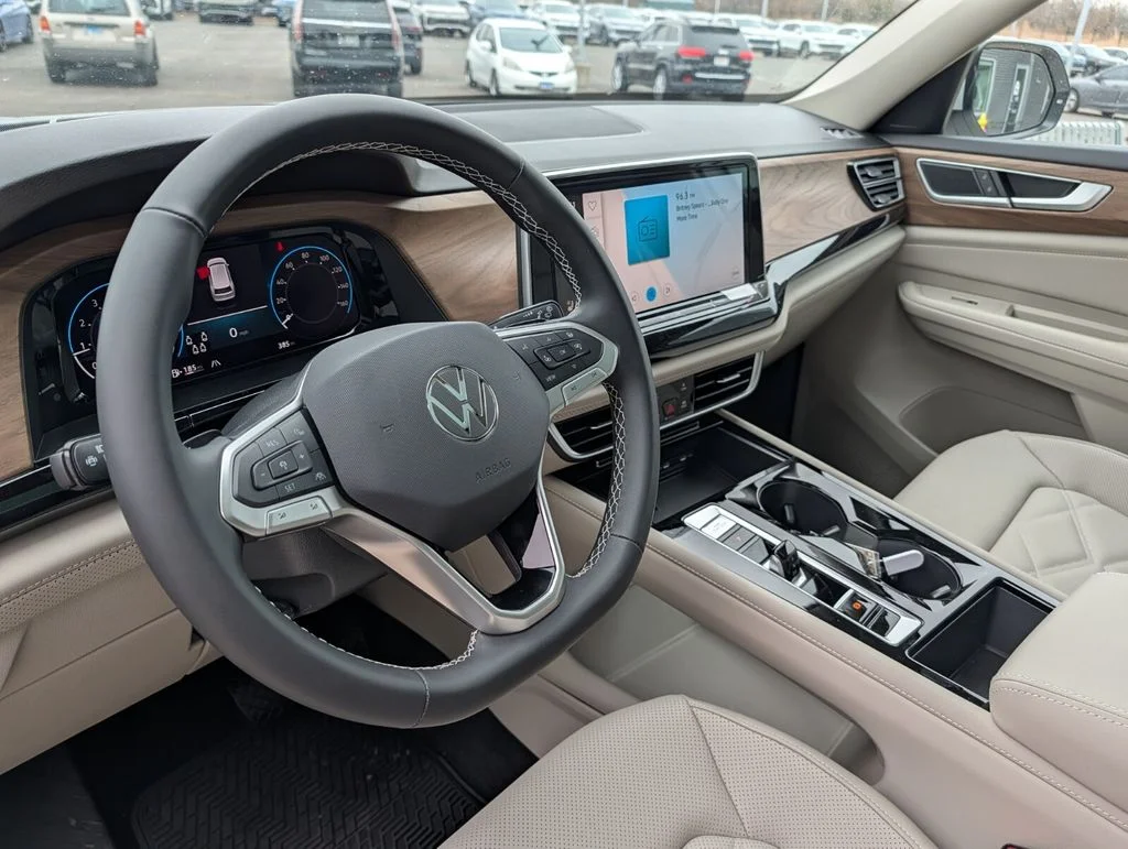 New 2026 White/off-white Volkswagen 2.0T SE w/Technology image 19