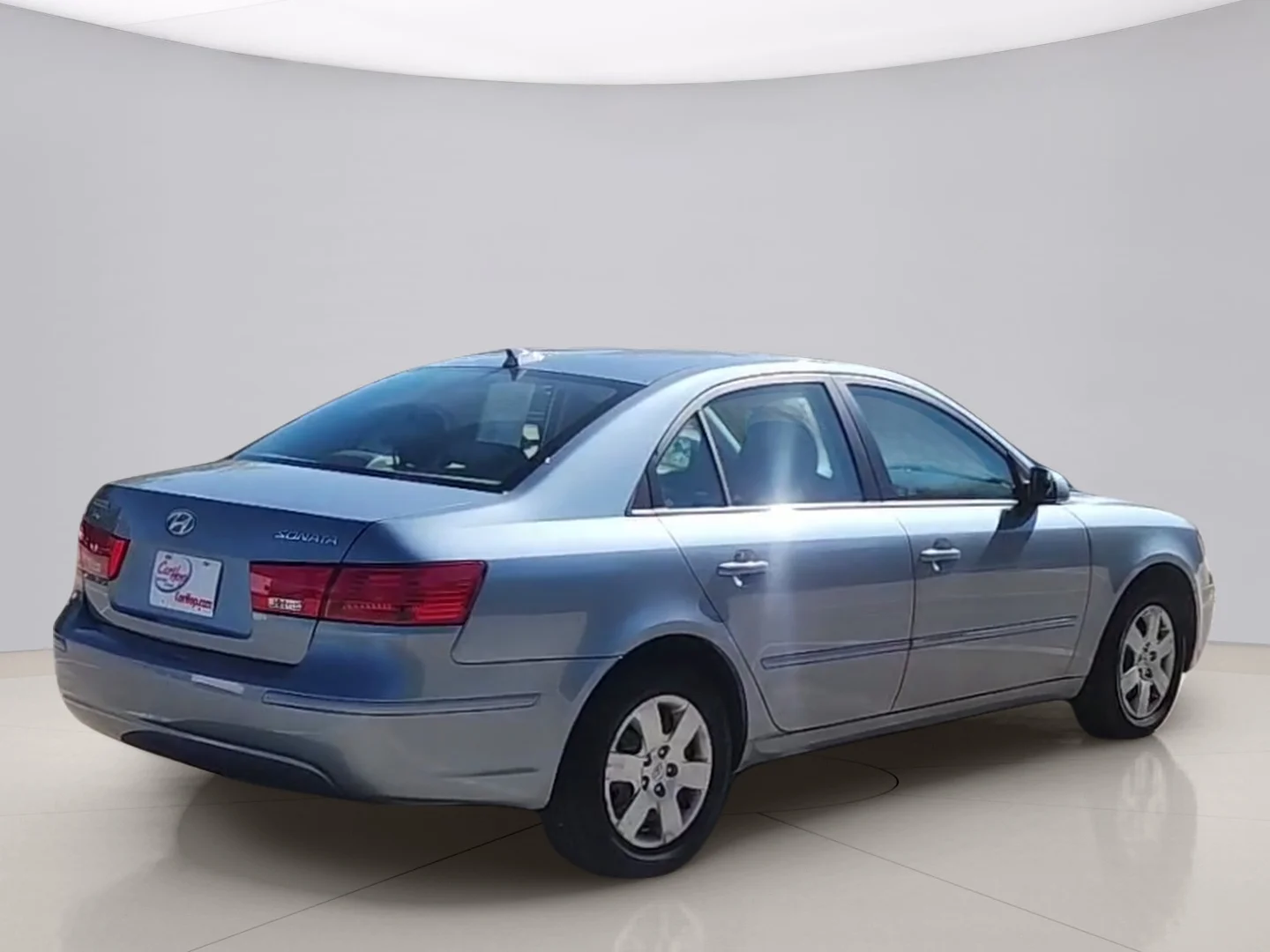 Used 2010 Silver Hyundai GLS image 5