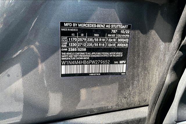 Certified Used 2023 Gray Mercedes-Benz GLB 250 image 4