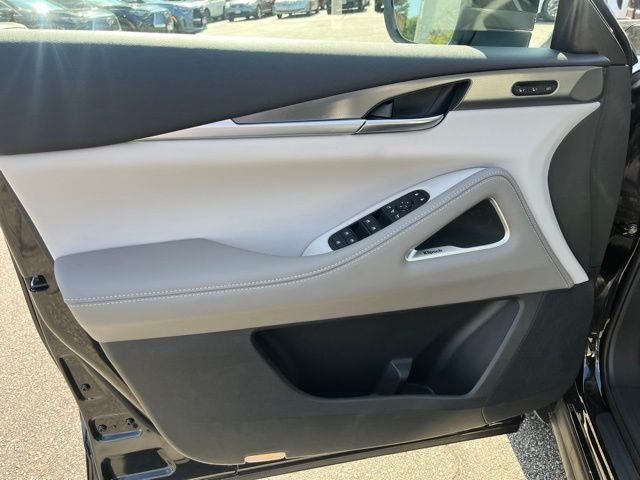 New 2027 Mineral INFINITI Luxe AWD image 10