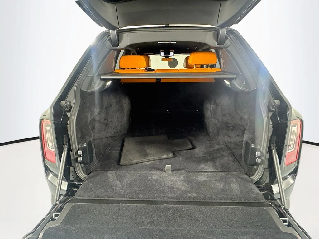 Used 2023 Black Rolls-Royce Base image 27