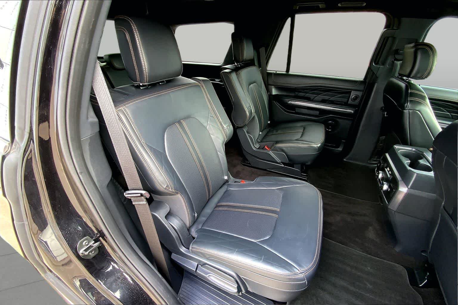 Used 2023 Agate Black Ford Platinum image 20