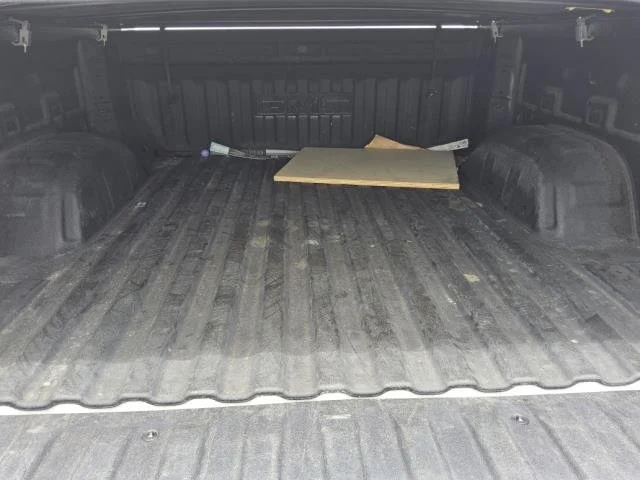Used 2025 Summit White GMC Elevation image 4