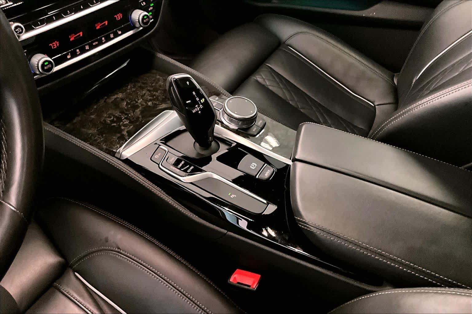 Used 2019 Dark Graphite Metallic BMW M550i xDrive image 15