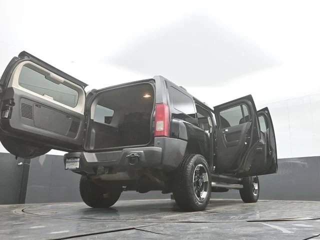 Used 2008 Black Hummer Luxury image 47