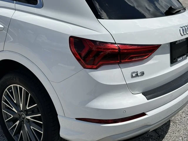 Used 2022 White Audi Premium image 9