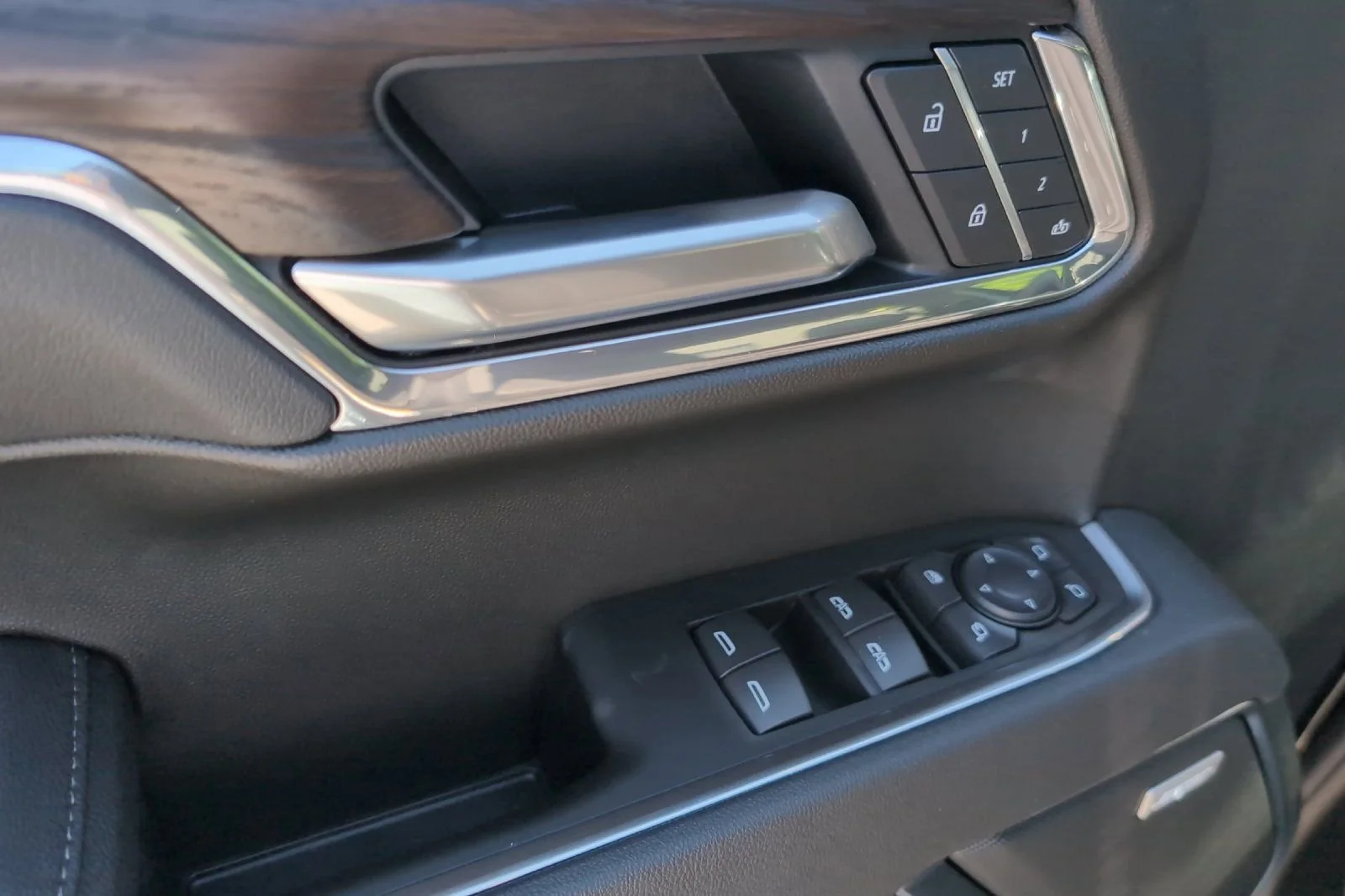 New 2026 Onyx Black GMC SLT image 11