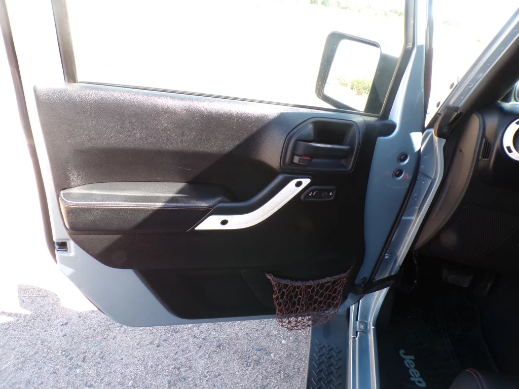 Used 2012 Grey Jeep Arctic image 18