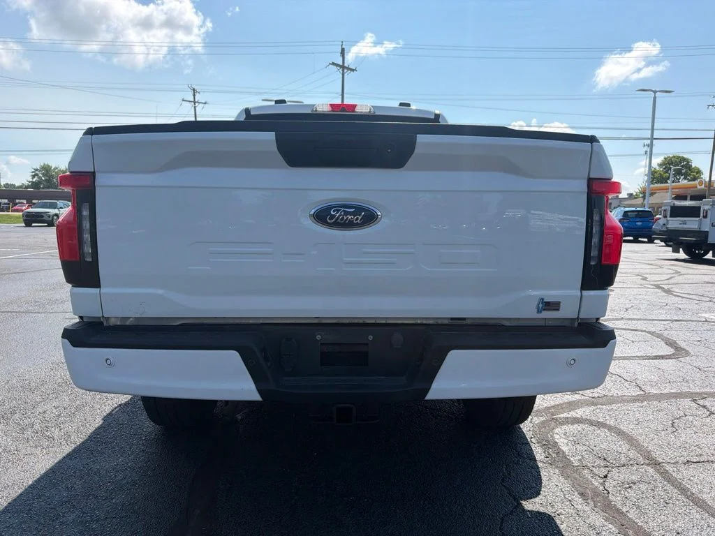Used 2023 White Ford XLT image 5