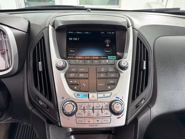 Used 2015 White Chevrolet LT image 20