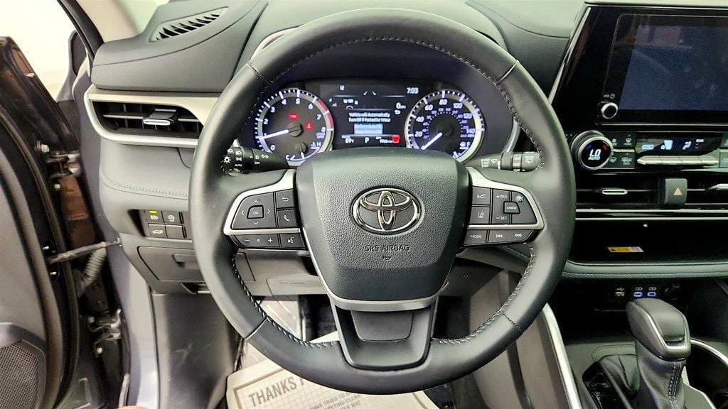 Used 2024 Magnetic Gray Metallic Toyota XLE AWD image 14