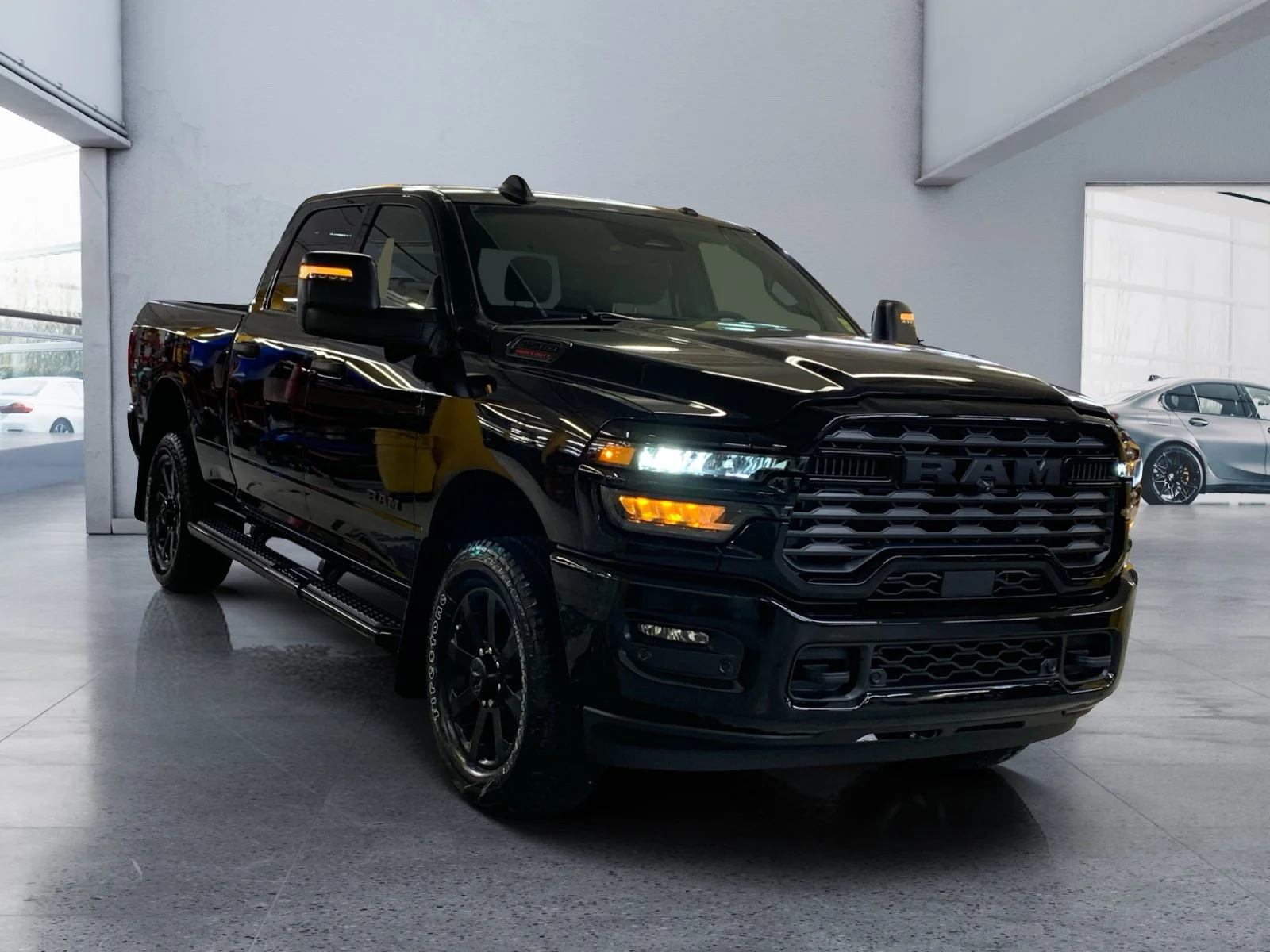 New 2026 Diamond Black Crystal Pearl Ram Big Horn image 7