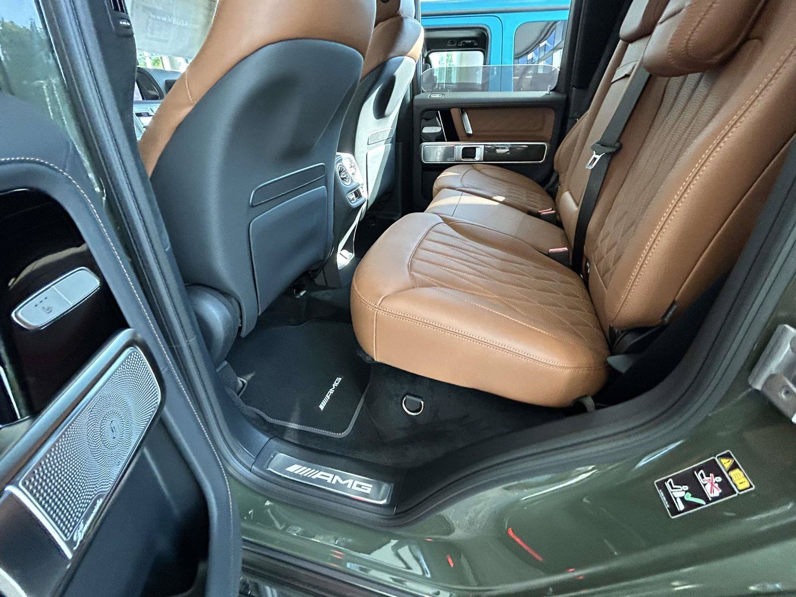 New 2027 MANUFAKTUR customer request glossy paint finish Mercedes-Benz AMG® G 63 SUV image 16