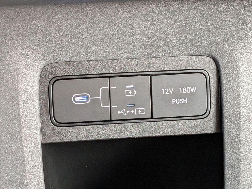 2025 Hyundai IONIQ 5 SE - Photo 23
