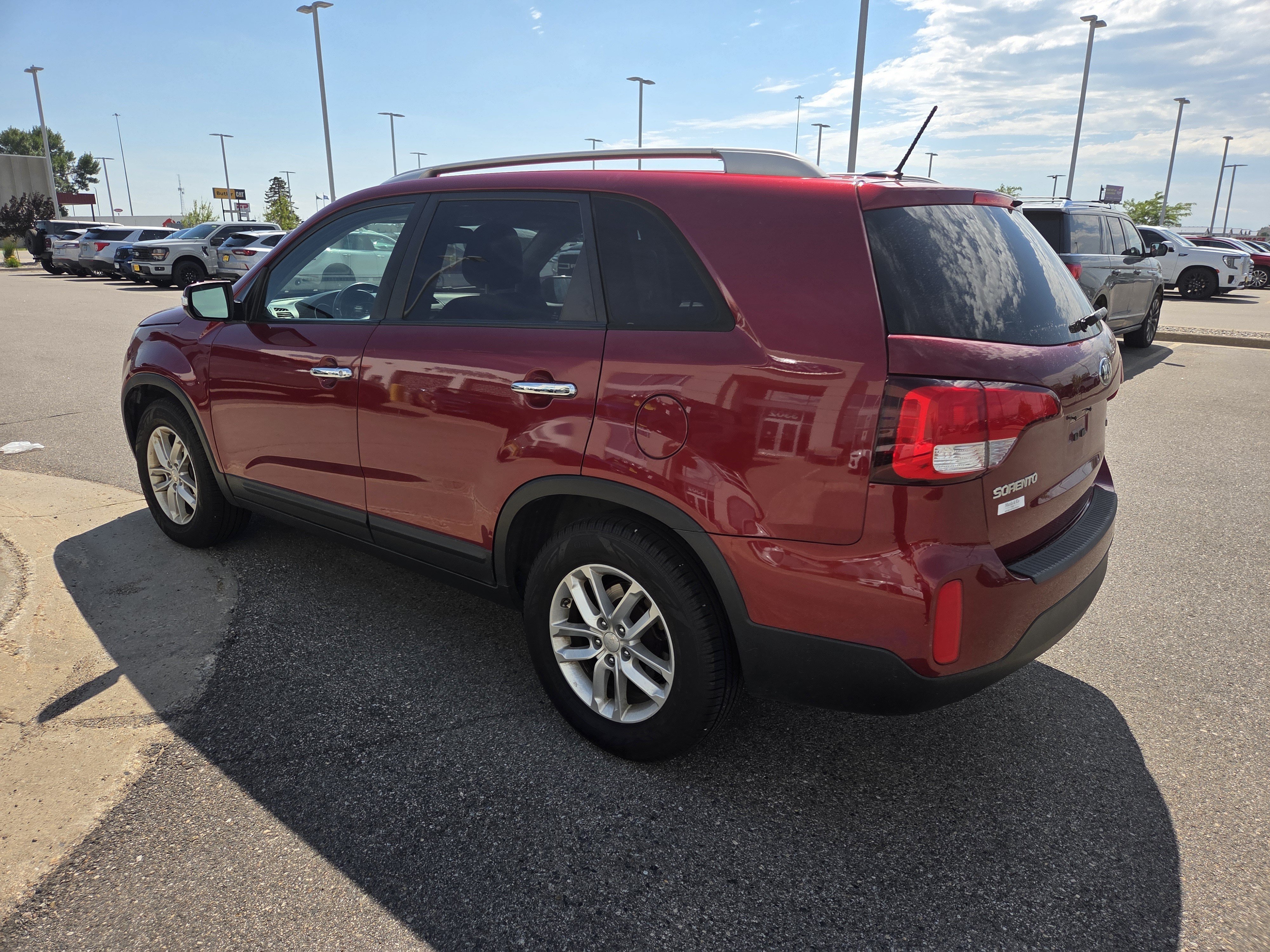 Used 2015 Remington Red Metallic Kia LX image 3