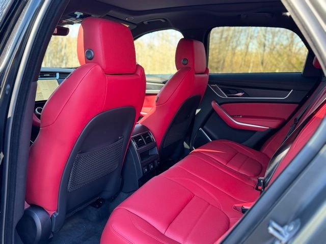 2026 Jaguar F-Pace R-Dynamic S - Photo 13